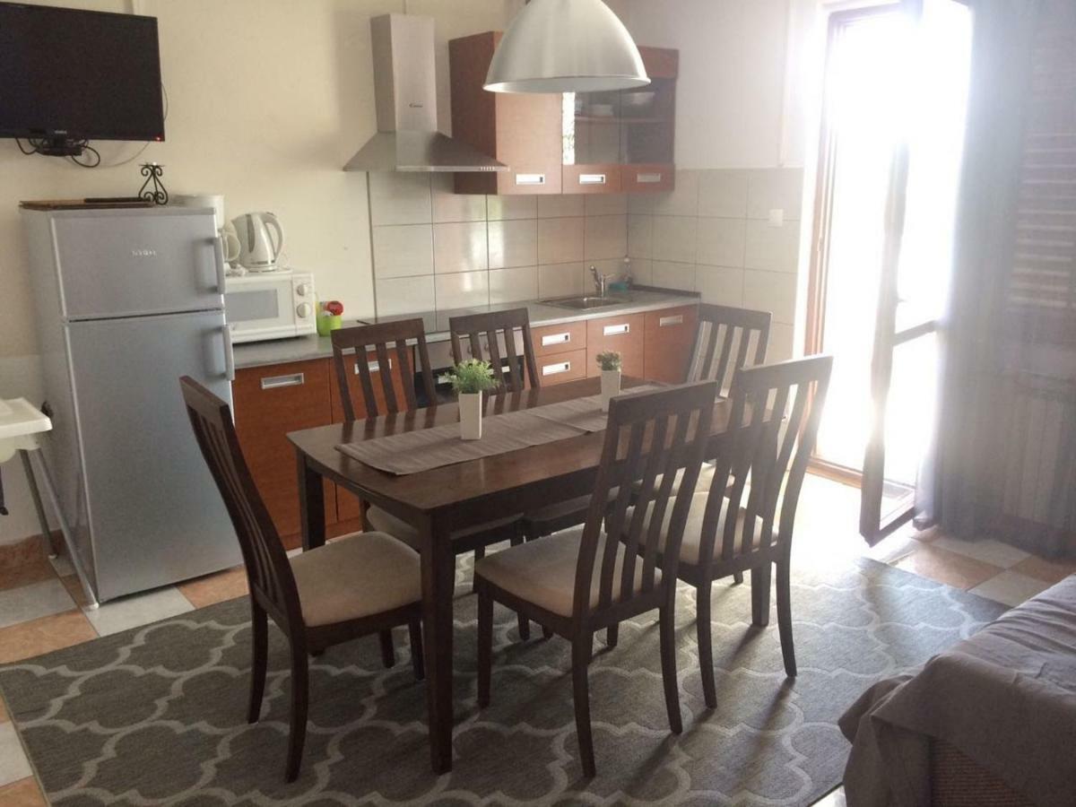 Apartmani Dana Sukošan Exteriér fotografie