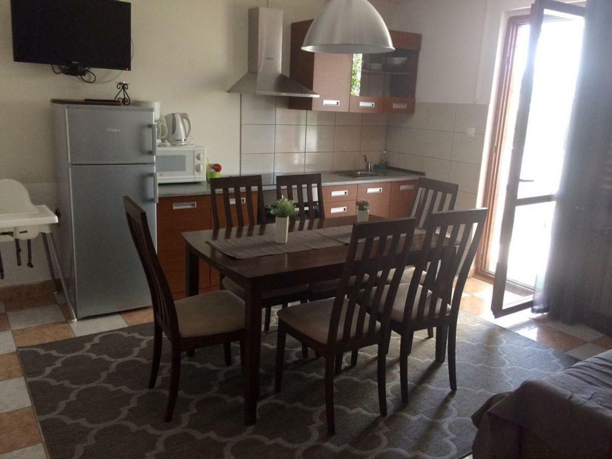 Apartmani Dana Sukošan Exteriér fotografie