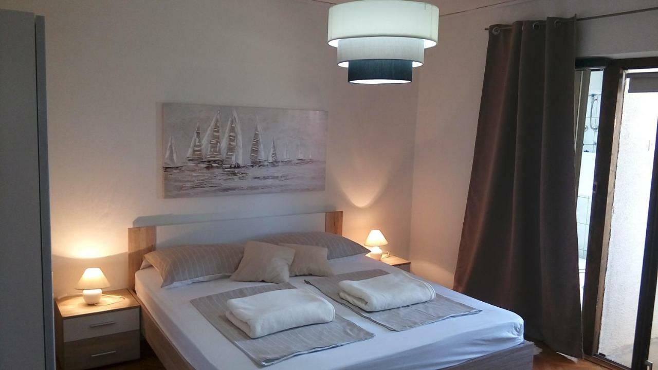 Apartmani Dana Sukošan Exteriér fotografie